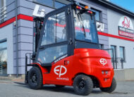 Elektryczny wózek widłowy EFL253S